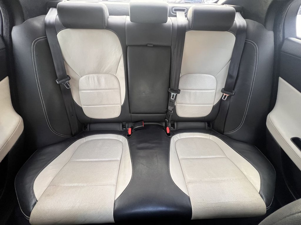 Used Jaguar XE 2018 for sale - 77084118: Photo 10