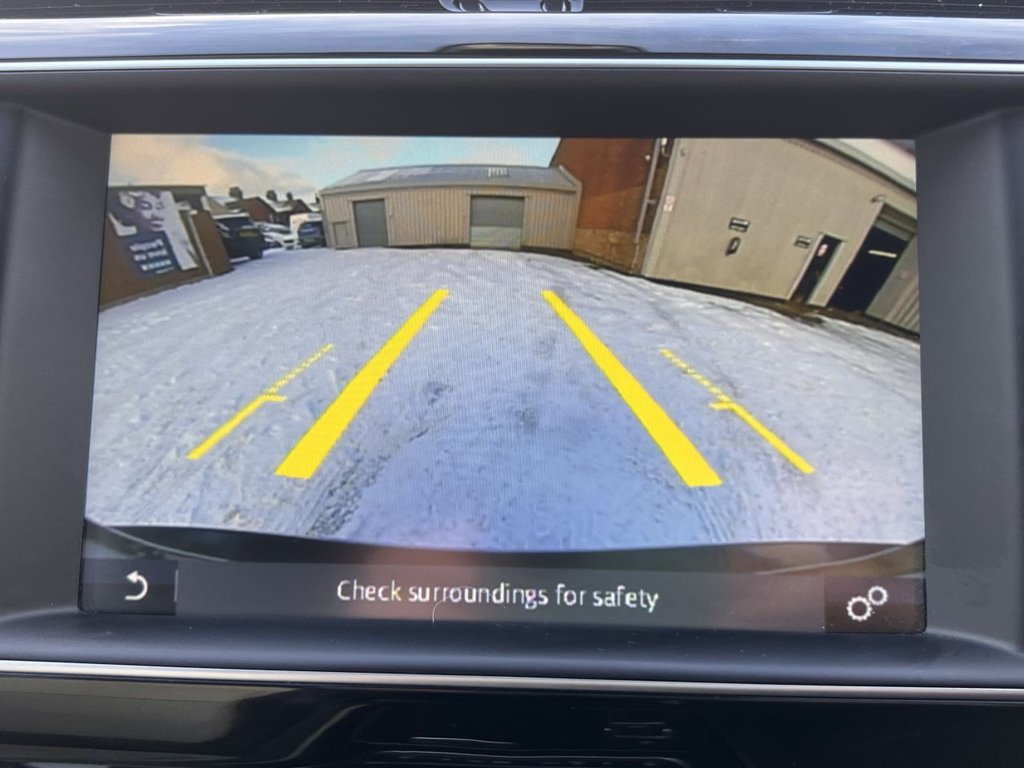 Used Jaguar XE 2018 for sale - 77084118: Photo 18