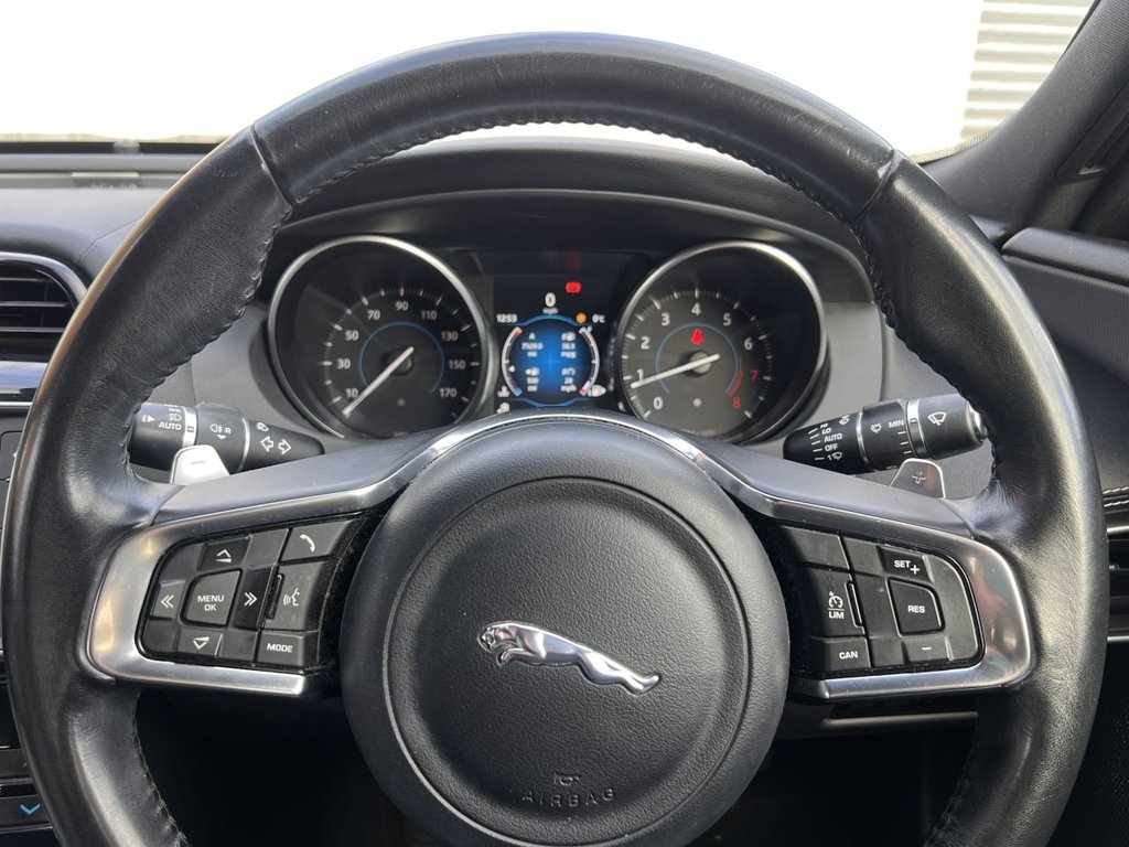 Used Jaguar XE 2018 for sale - 77084118: Photo 20