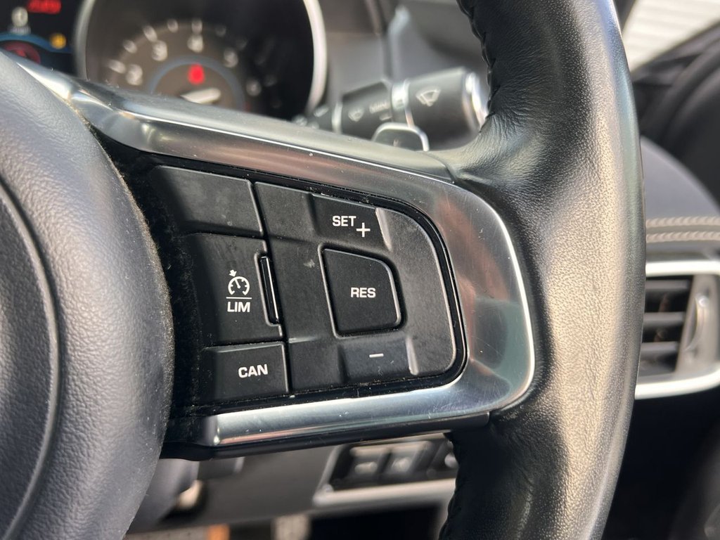 Used Jaguar XE 2018 for sale - 77084118: Photo 22