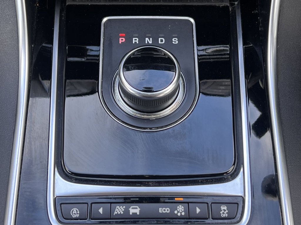 Used Jaguar XE 2018 for sale - 77084118: Photo 26