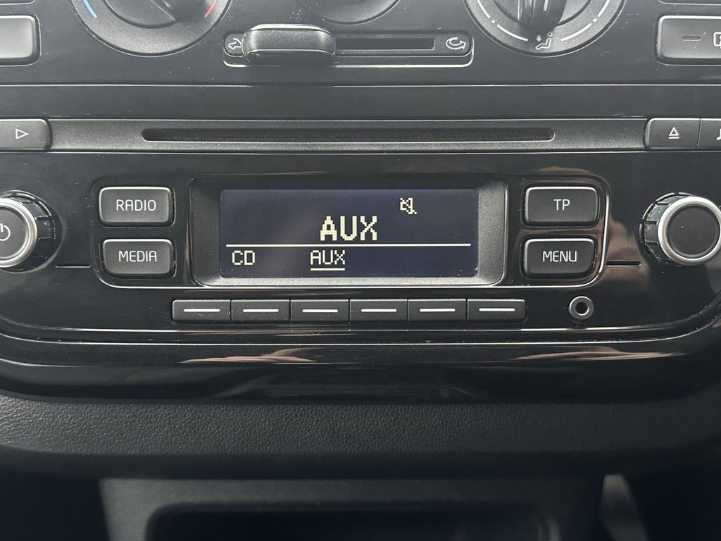 Used Volkswagen up! 2015 for sale - 76768270: Photo 14