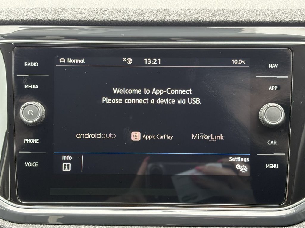 Used Volkswagen T-Roc 2018 for sale - 77692747: Photo 13