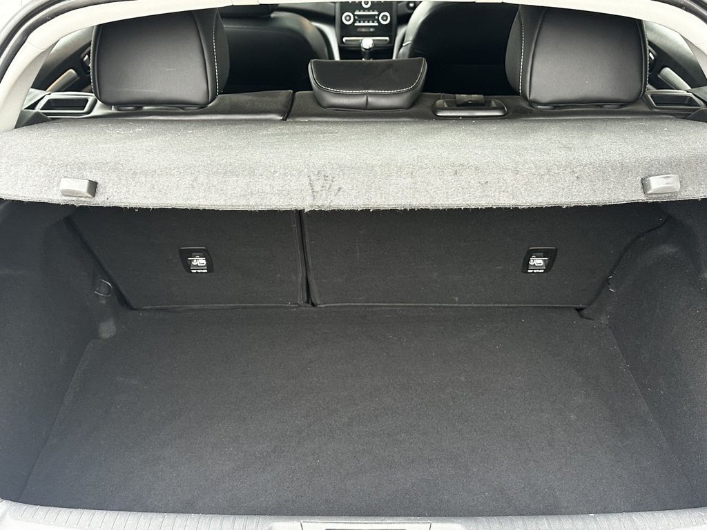 Used Renault Megane 2017 for sale - 76303767: Photo 11