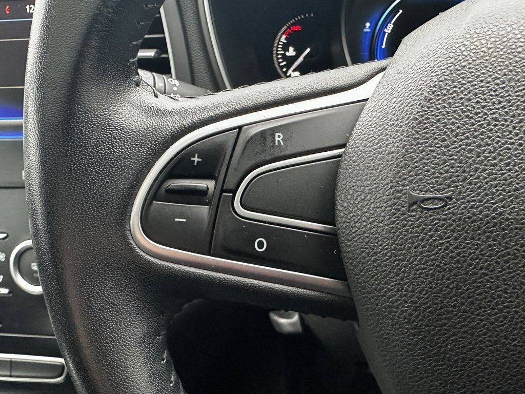 Used Renault Megane 2017 for sale - 76303767: Photo 18