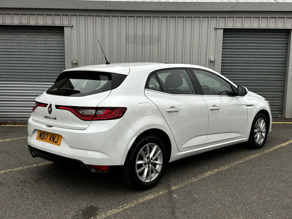Used Renault Megane 2017 for sale - 76303767: Photo 5