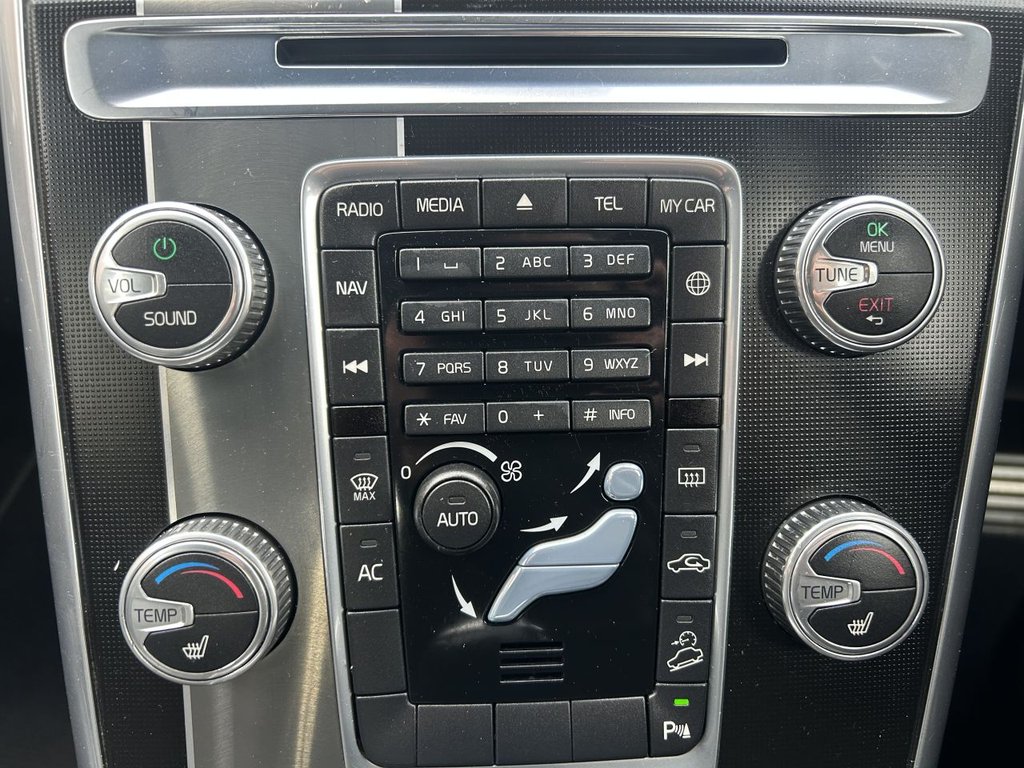 Used Volvo XC60 2014 for sale - 76172907: Photo 19