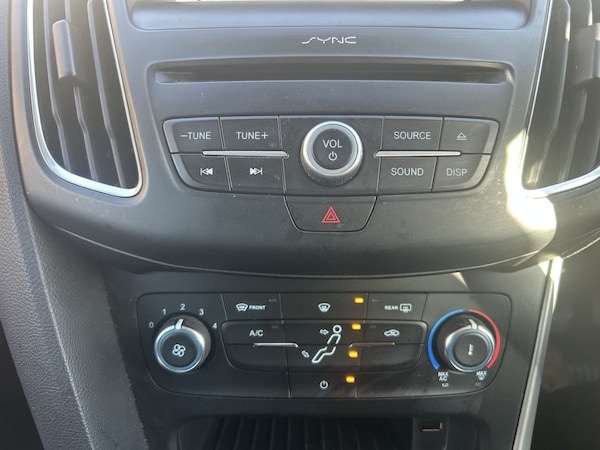 Used Ford Focus 2017 for sale - 76223196: Photo 20