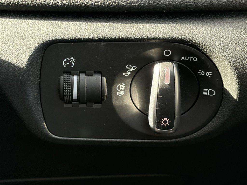 Used Audi Q3 2016 for sale - 77638127: Photo 21