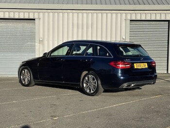 Used Mercedes-Benz C Class 2016 for sale - 76923155: Photo