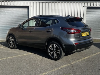 Used Nissan Qashqai 2017 for sale - 76235867: Photo
