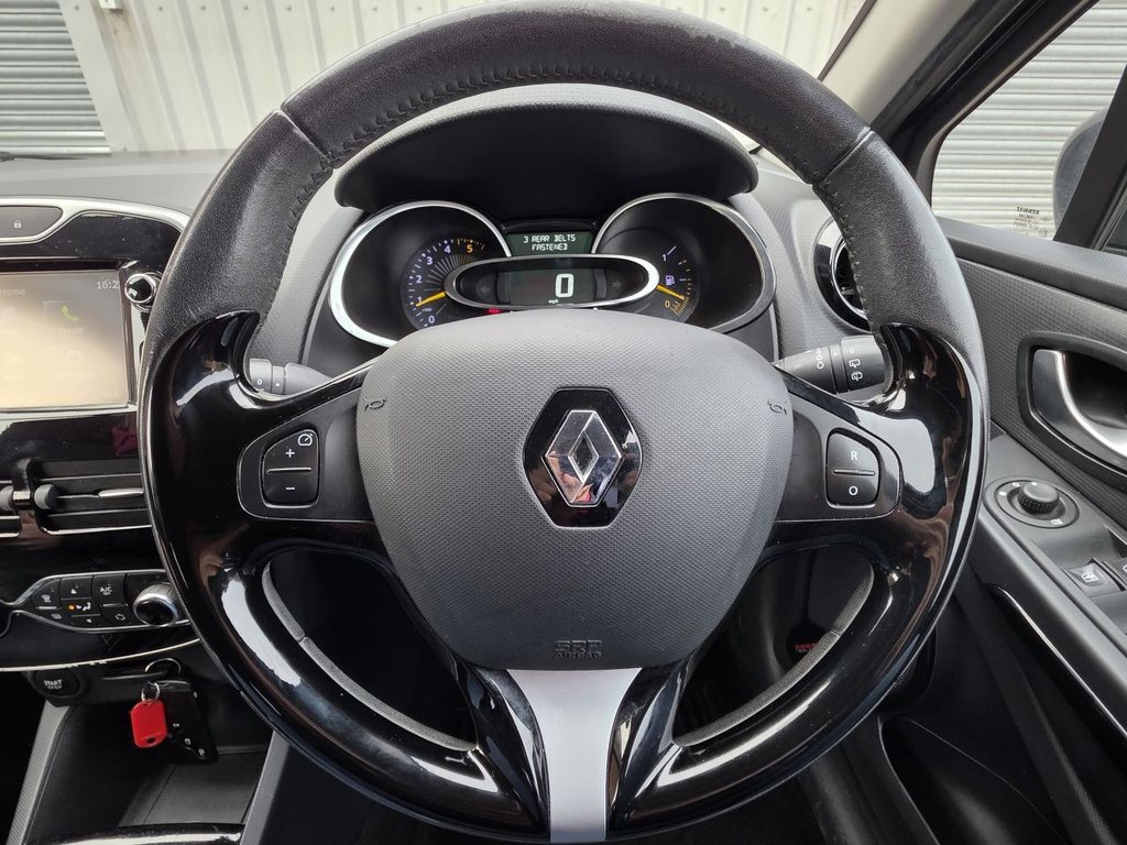 Used Renault Clio 2015 for sale - 76266811: Photo 12