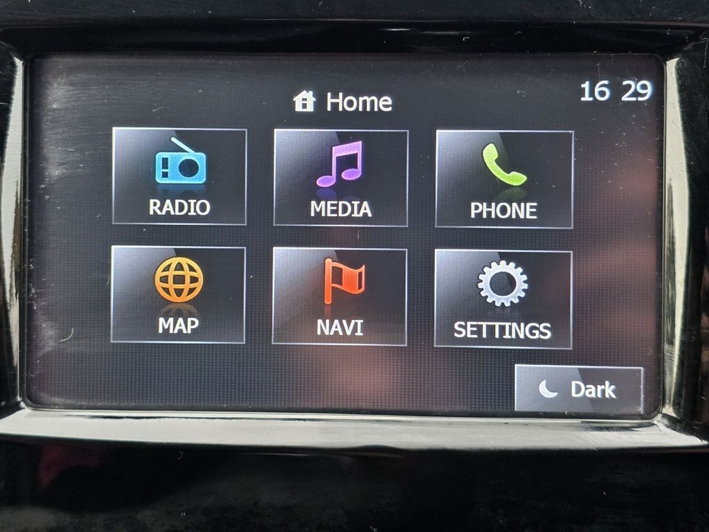 Used Renault Clio 2015 for sale - 76266811: Photo 15