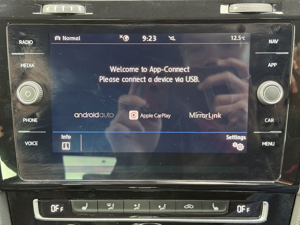 Used Volkswagen Golf 2019 for sale - 76469752: Photo 17