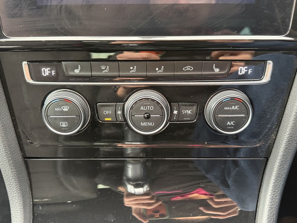 Used Volkswagen Golf 2019 for sale - 76469752: Photo 24