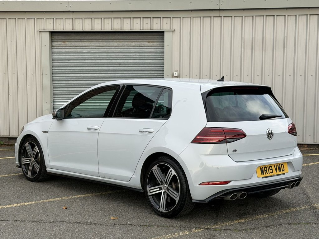 Used Volkswagen Golf 2019 for sale - 76469752: Photo 3