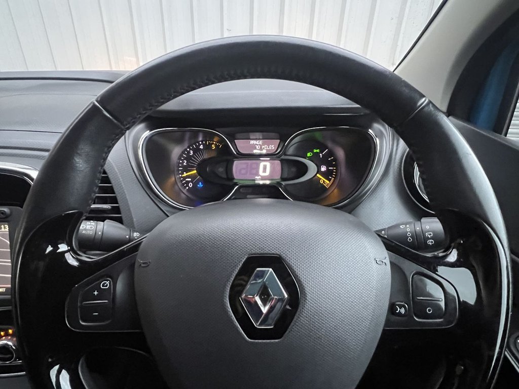 Used Renault Captur 2016 for sale - 76985705: Photo 11