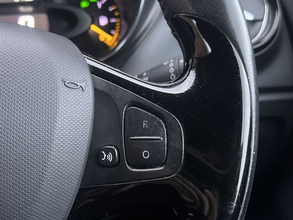 Used Renault Captur 2016 for sale - 76985705: Photo 13