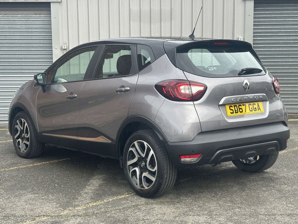 Used Renault Captur 2017 for sale - 77621278: Photo 3