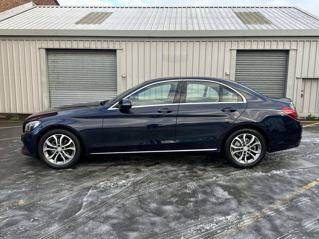 Used Mercedes-Benz C Class 2017 for sale - 77088902: Photo 2