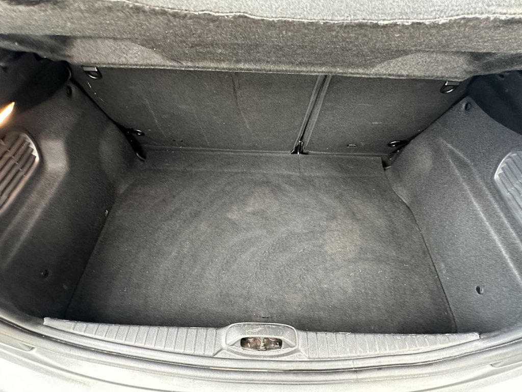 Used Peugeot 208 2015 for sale - 75960931: Photo 11