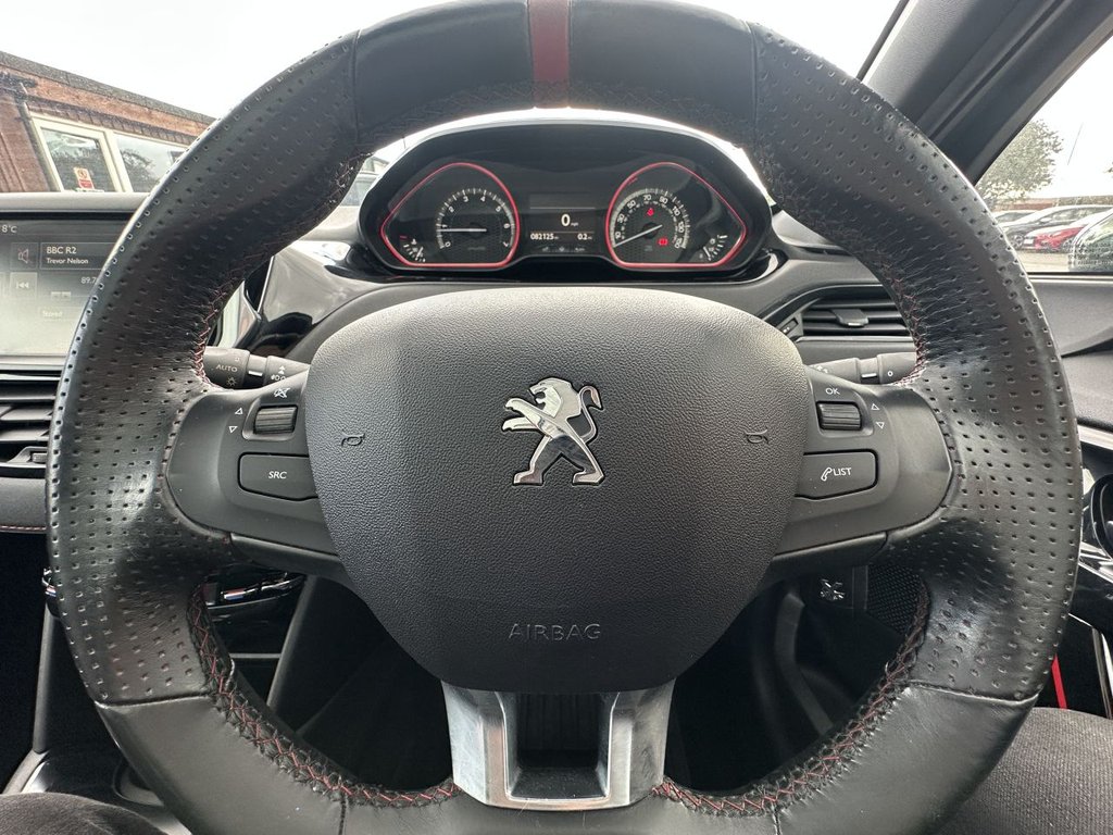 Used Peugeot 208 2015 for sale - 75960931: Photo 12