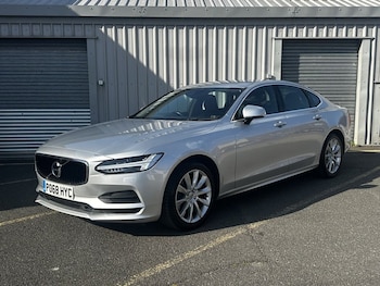 2018 (68) - 2.0 T4 GPF Momentum Saloon 4dr Petrol Auto Euro 6 (s/s) (190 ps)