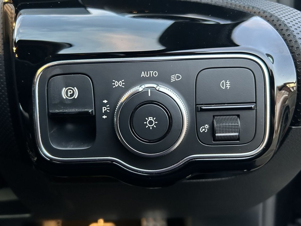 Used Mercedes-Benz A-Class 2018 for sale - 76655490: Photo 23