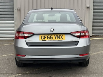 Used Skoda Superb 2016 for sale - 76923157: Photo
