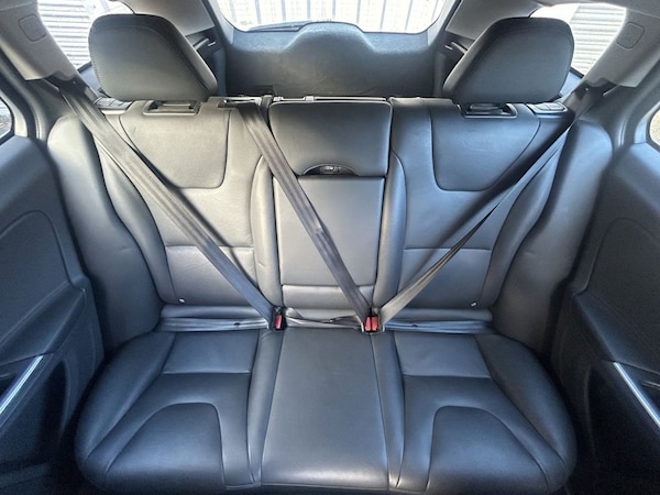 Used Volvo V60 2014 for sale - 76279371: Photo 11