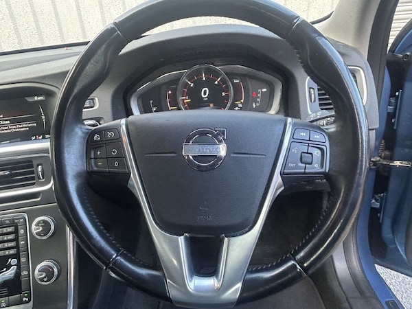 Used Volvo V60 2014 for sale - 76279371: Photo 12