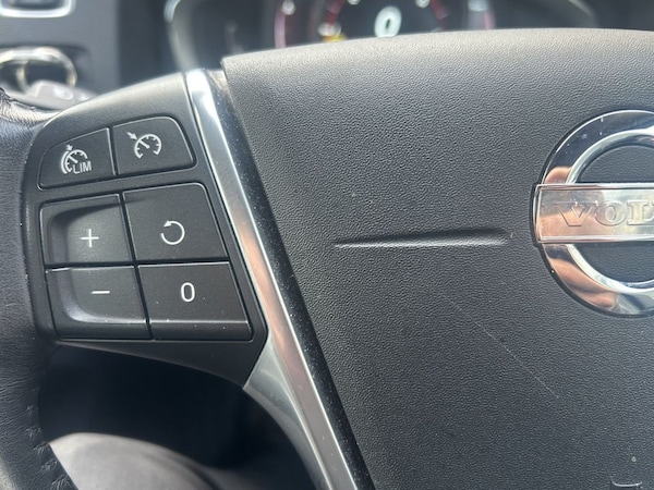 Used Volvo V60 2014 for sale - 76279371: Photo 13