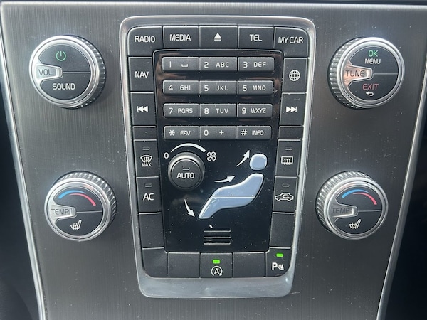 Used Volvo V60 2014 for sale - 76279371: Photo 19