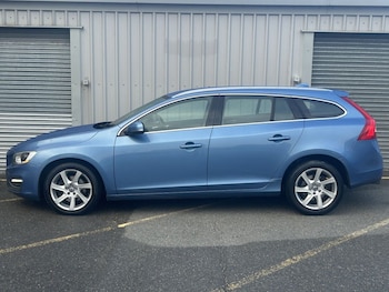 Used Volvo V60 2014 for sale - 76279371: Photo