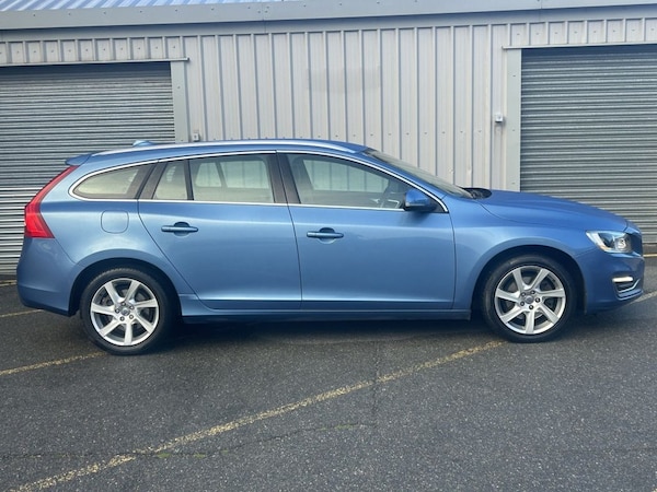 Used Volvo V60 2014 for sale - 76279371: Photo 6