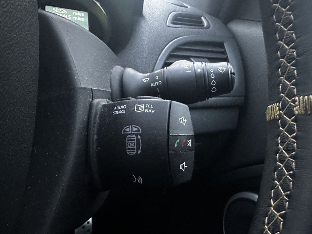 Used Renault Megane 2011 for sale - 76840874: Photo 20