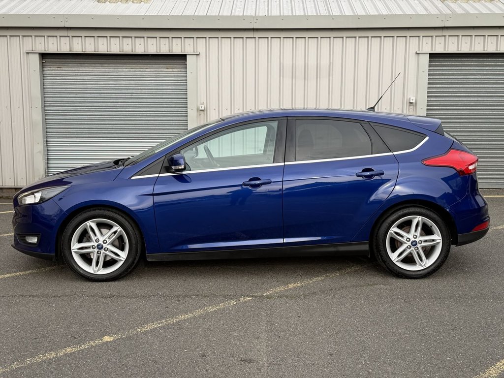 Used Ford Focus 2017 for sale - 76496261: Photo 2