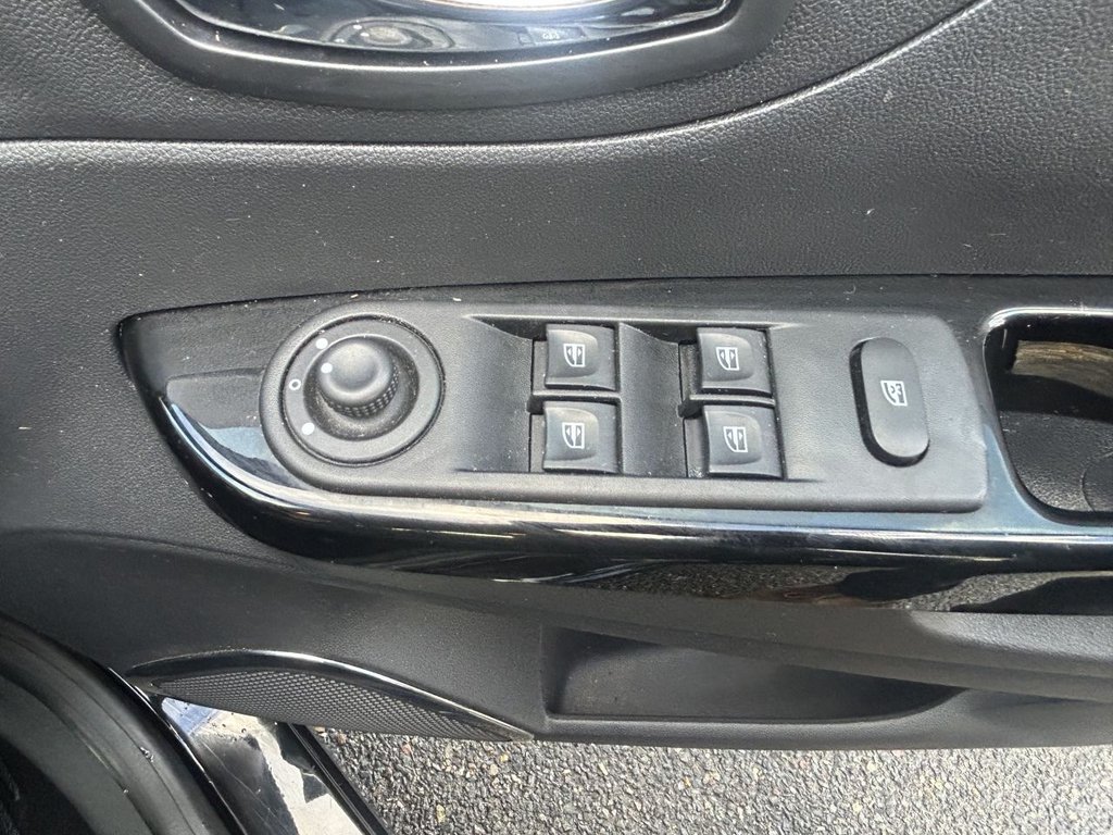 Used Renault Captur 2016 for sale - 76395874: Photo 21