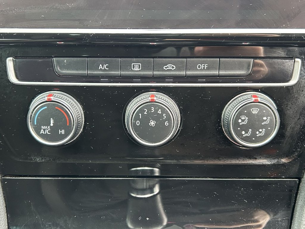 Used Volkswagen Golf 2017 for sale - 76406278: Photo 20