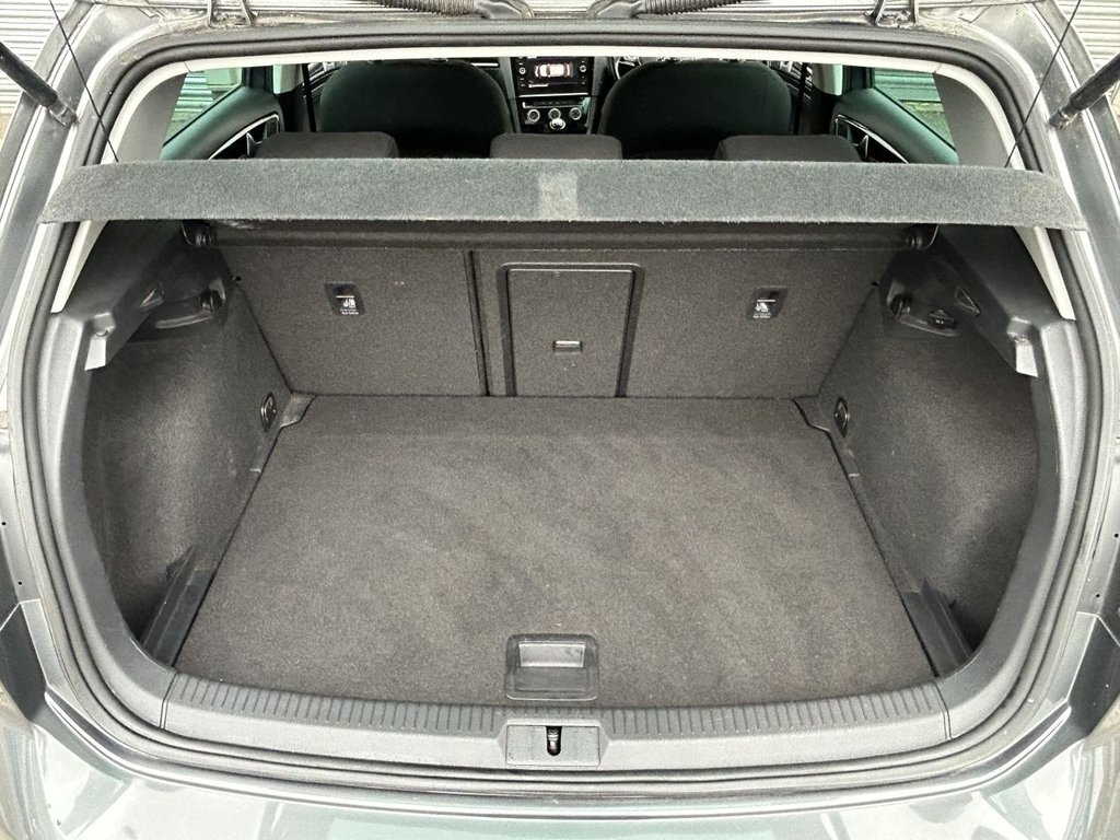 Used Volkswagen Golf 2017 for sale - 76406278: Photo 9