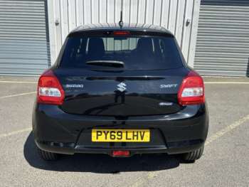 Used Suzuki Swift 2020 for sale - 74542029: Photo