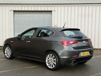 Used Alfa Romeo Giulietta 2011 for sale - 76698108: Photo