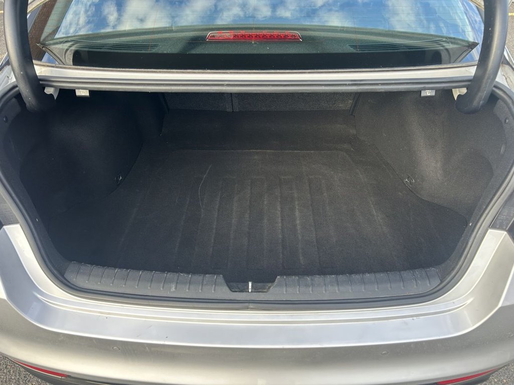 Used Kia Optima 2018 for sale - 76345998: Photo 9