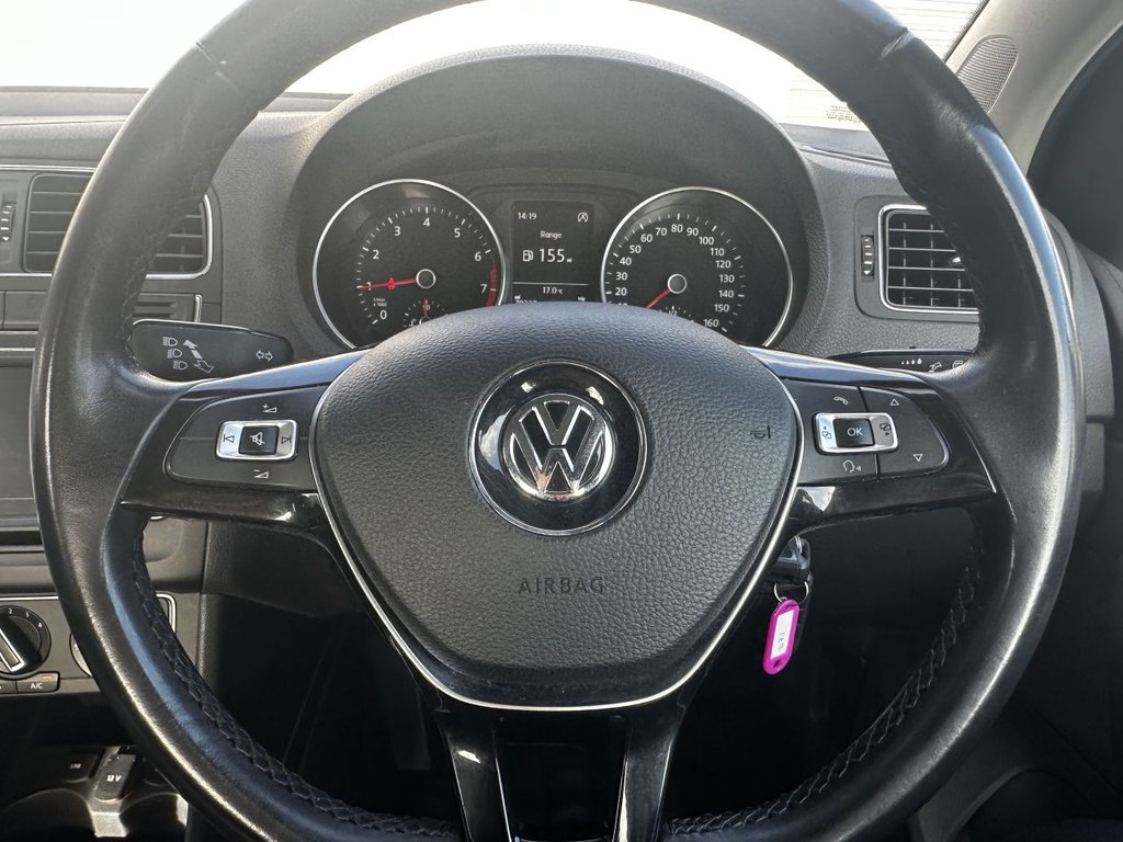 Used Volkswagen Polo 2014 for sale - 76417149: Photo 11