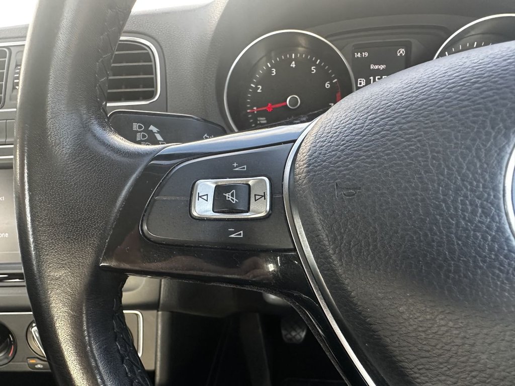 Used Volkswagen Polo 2014 for sale - 76417149: Photo 12