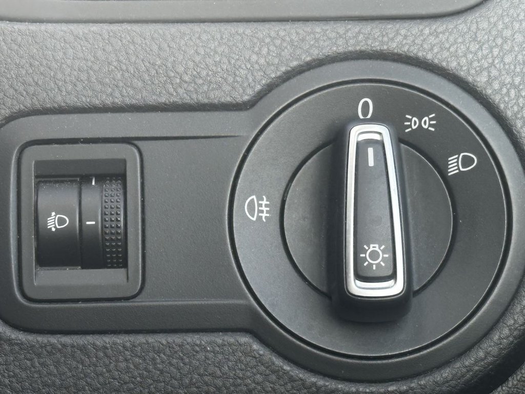 Used Volkswagen Polo 2014 for sale - 76417149: Photo 18