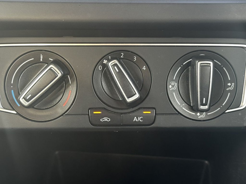 Used Volkswagen Polo 2014 for sale - 76417149: Photo 19