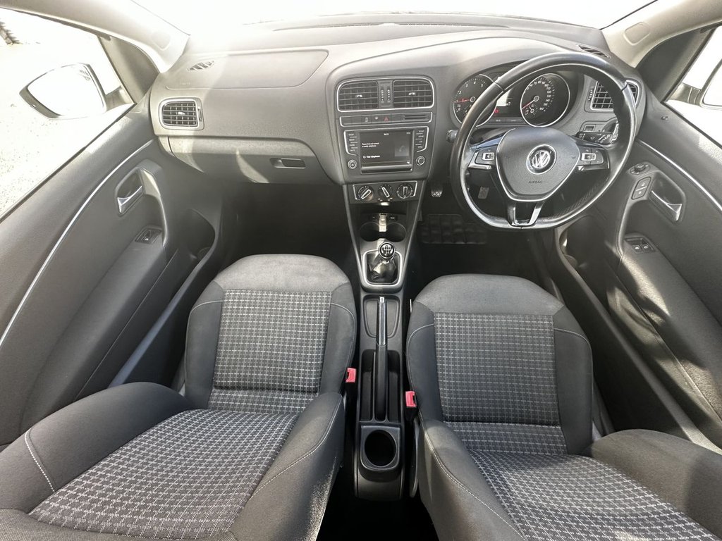 Used Volkswagen Polo 2014 for sale - 76417149: Photo 9