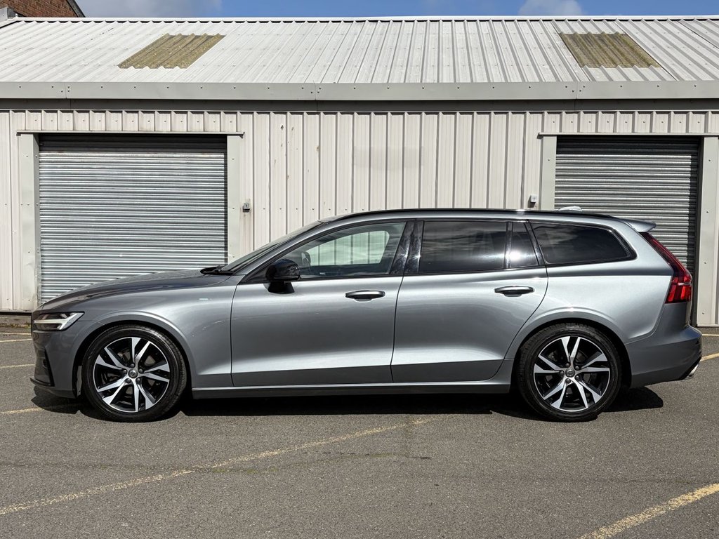 Used Volvo V60 2020 for sale - 78110321: Photo 2