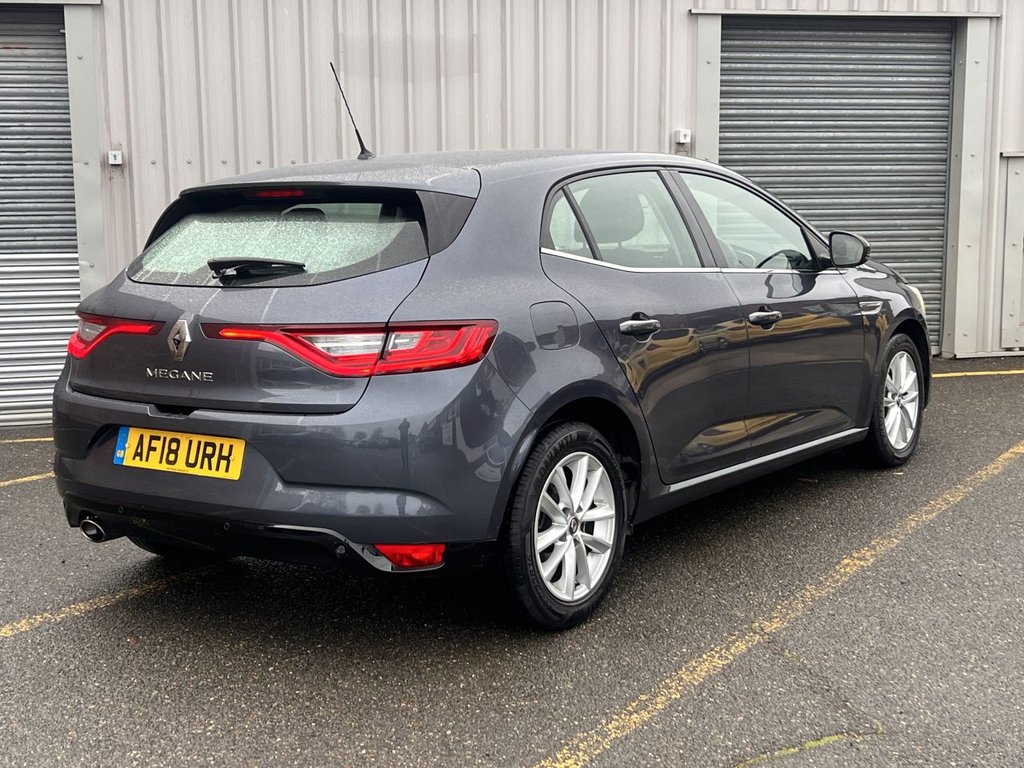 Used Renault Megane 2018 for sale - 78030048: Photo 5